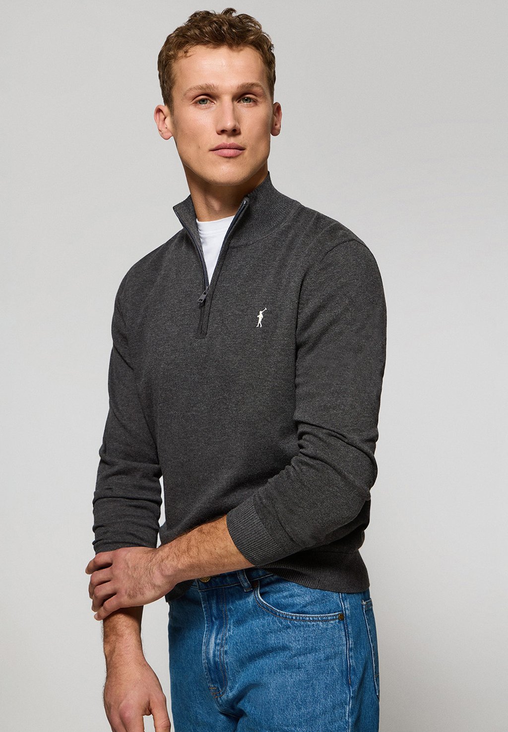 Джемпер Polo Club, темно-серый
Джемпер Polo Club, темно-серый