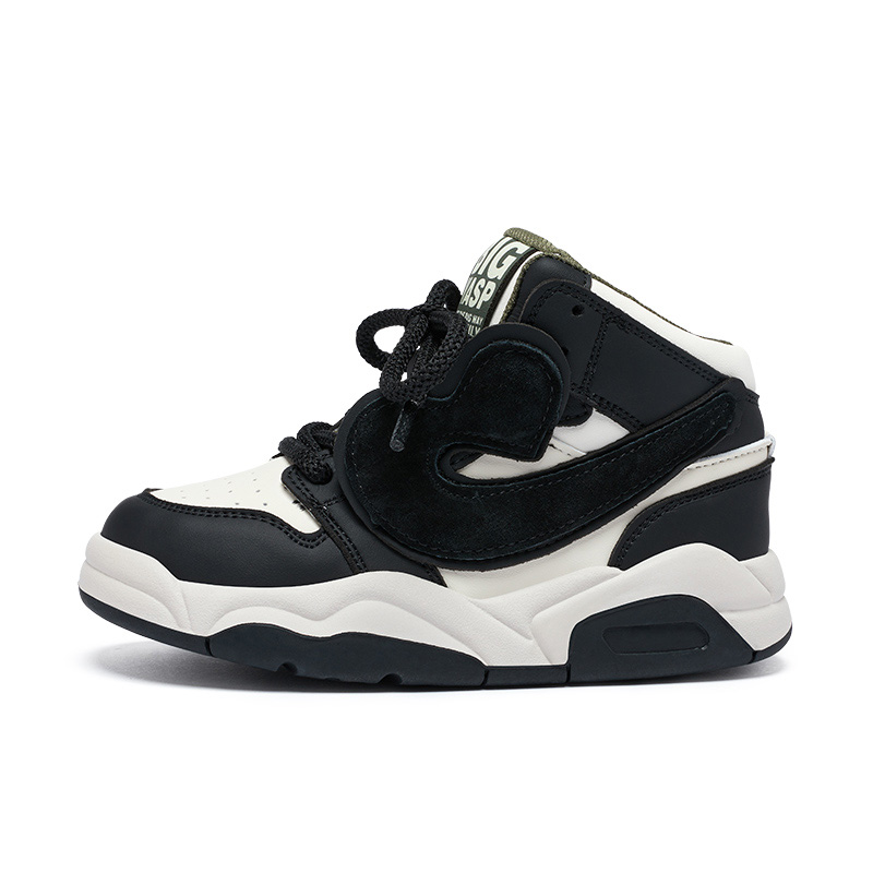 Детские скейтерские кроссовки Kids BIG WASP, черный/белый
Детские скейтерские кроссовки Kids BIG WASP, черный/белый