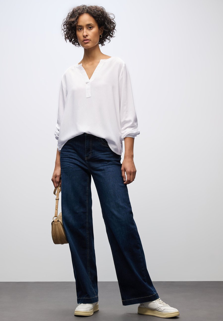 Блуза Street One SPLIT NECK, Weiß/White
Блуза Street One SPLIT NECK, Weiß/White