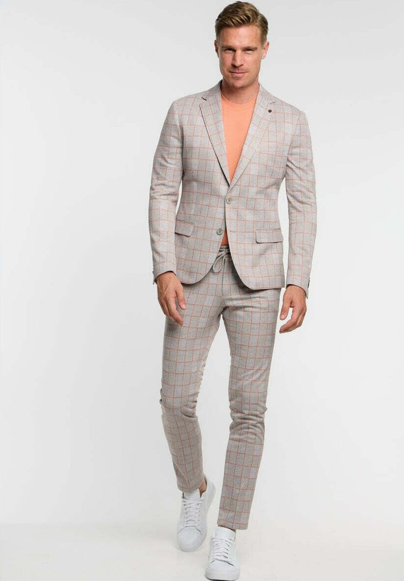 Брюки из ткани Dispartaflex Zuitable, бежевые
Брюки из ткани Dispartaflex Zuitable, бежевые