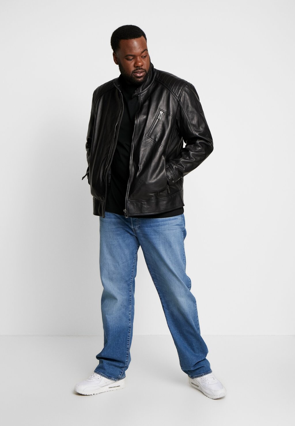 базовая футболка ФУТБОЛКА BASIC PLUS SIZE, 3 ПАКЕТА Urban Classics, белый/белый/черный
базовая футболка ФУТБОЛКА BASIC PLUS SIZE, 3 ПАКЕТА Urban Classics, белый/белый/черный