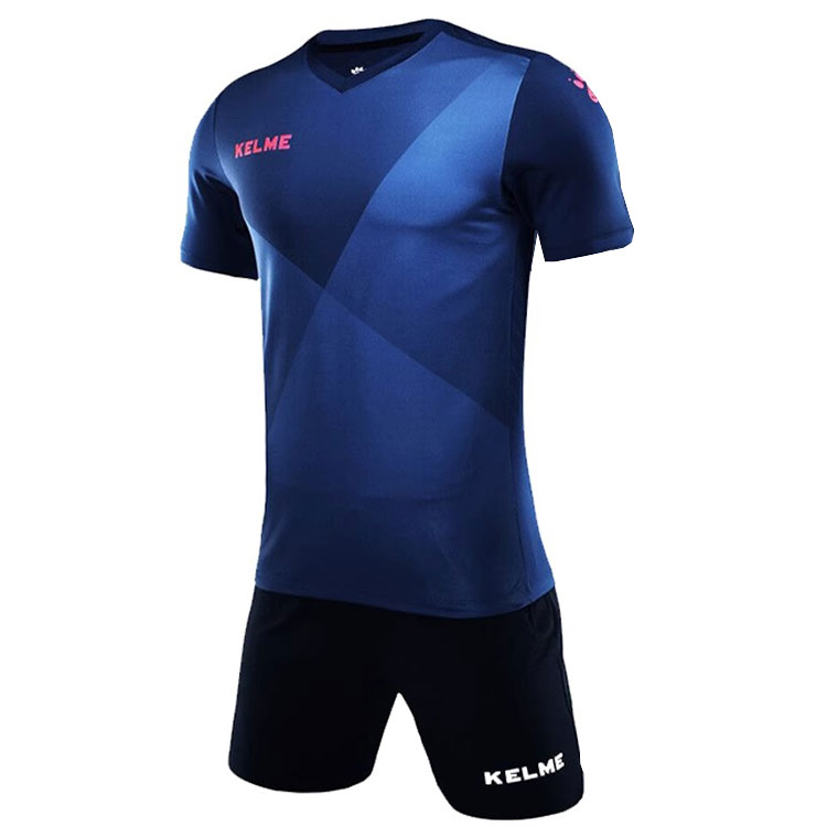 Футбольная форма мужская KELME, синий
Футбольная форма мужская KELME, синий