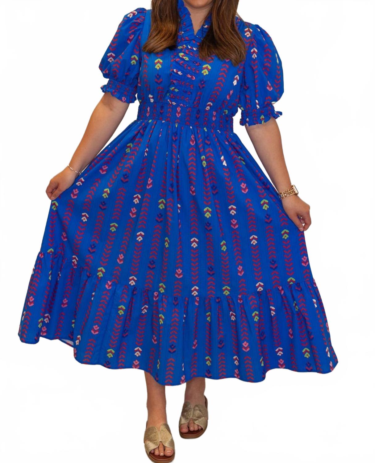 Принтованный макси-платье в королевском синем Umgee
Принтованный макси-платье в королевском синем Umgee