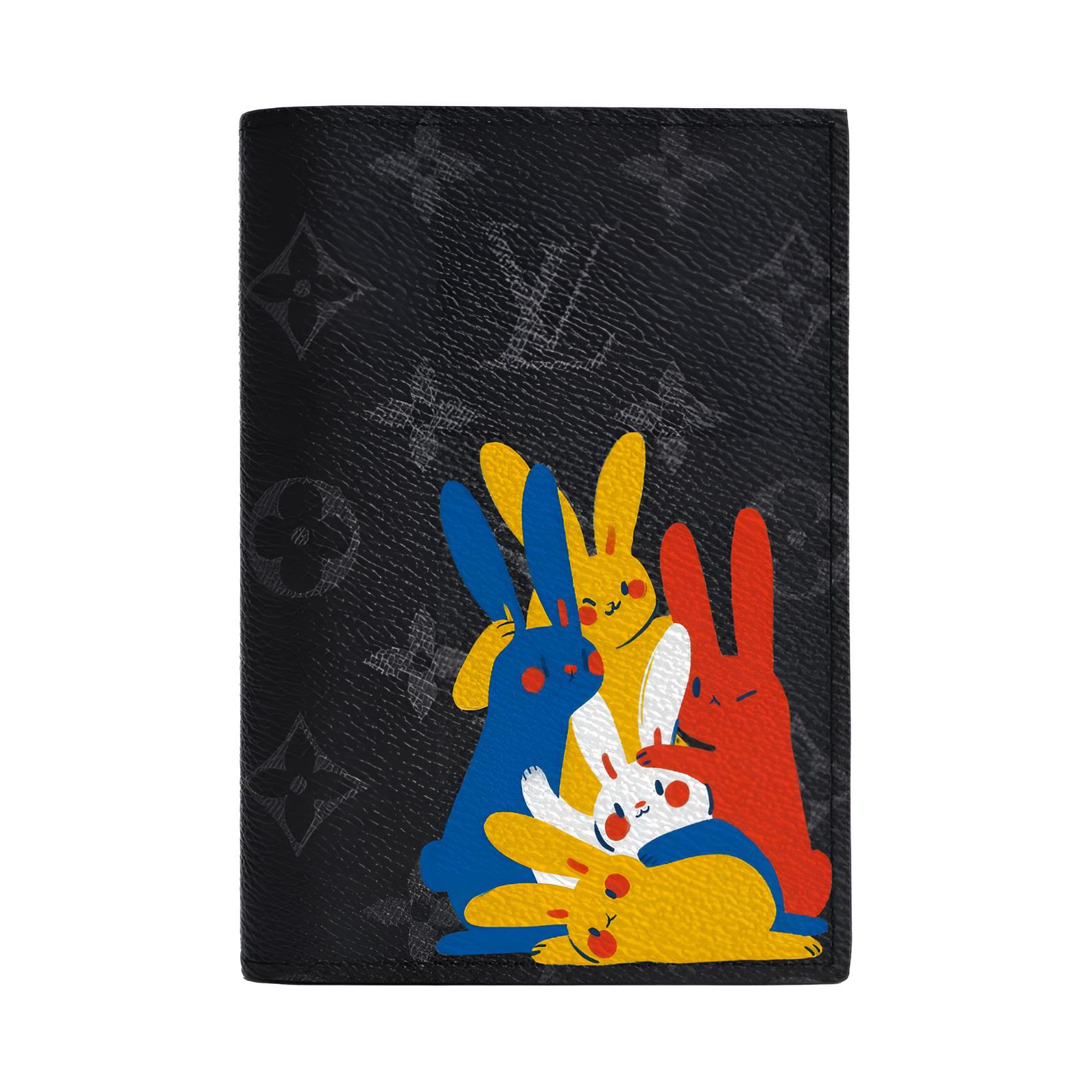 LOUIS VUITTON Кожаный паспортник для мужчин черный серый, Rabbit
LOUIS VUITTON Кожаный паспортник для мужчин черный серый, Rabbit