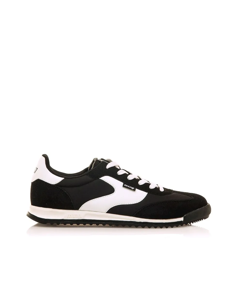 Мужские кроссовки в ретро стиле Mustang, черный
Мужские кроссовки в ретро стиле Mustang, черный