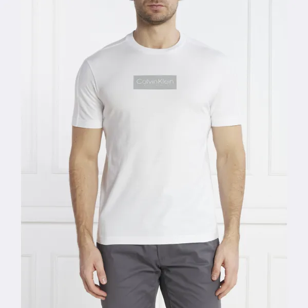 Футболка стандартного кроя Calvin Klein, белый
Футболка стандартного кроя Calvin Klein, белый