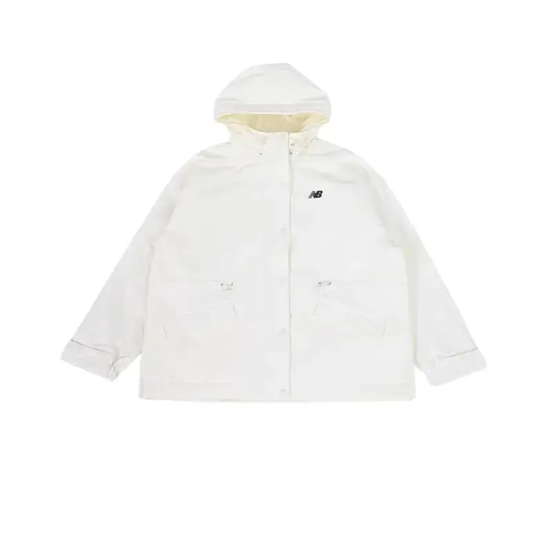 Куртка унисекс белая New Balance, белый
Куртка унисекс белая New Balance, белый