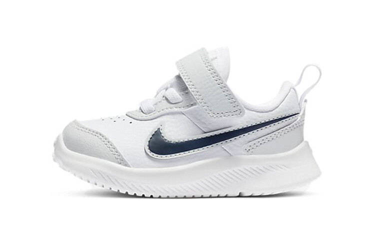 Кожаные кроссовки Nike Varsity для малышей TD
Кожаные кроссовки Nike Varsity для малышей TD