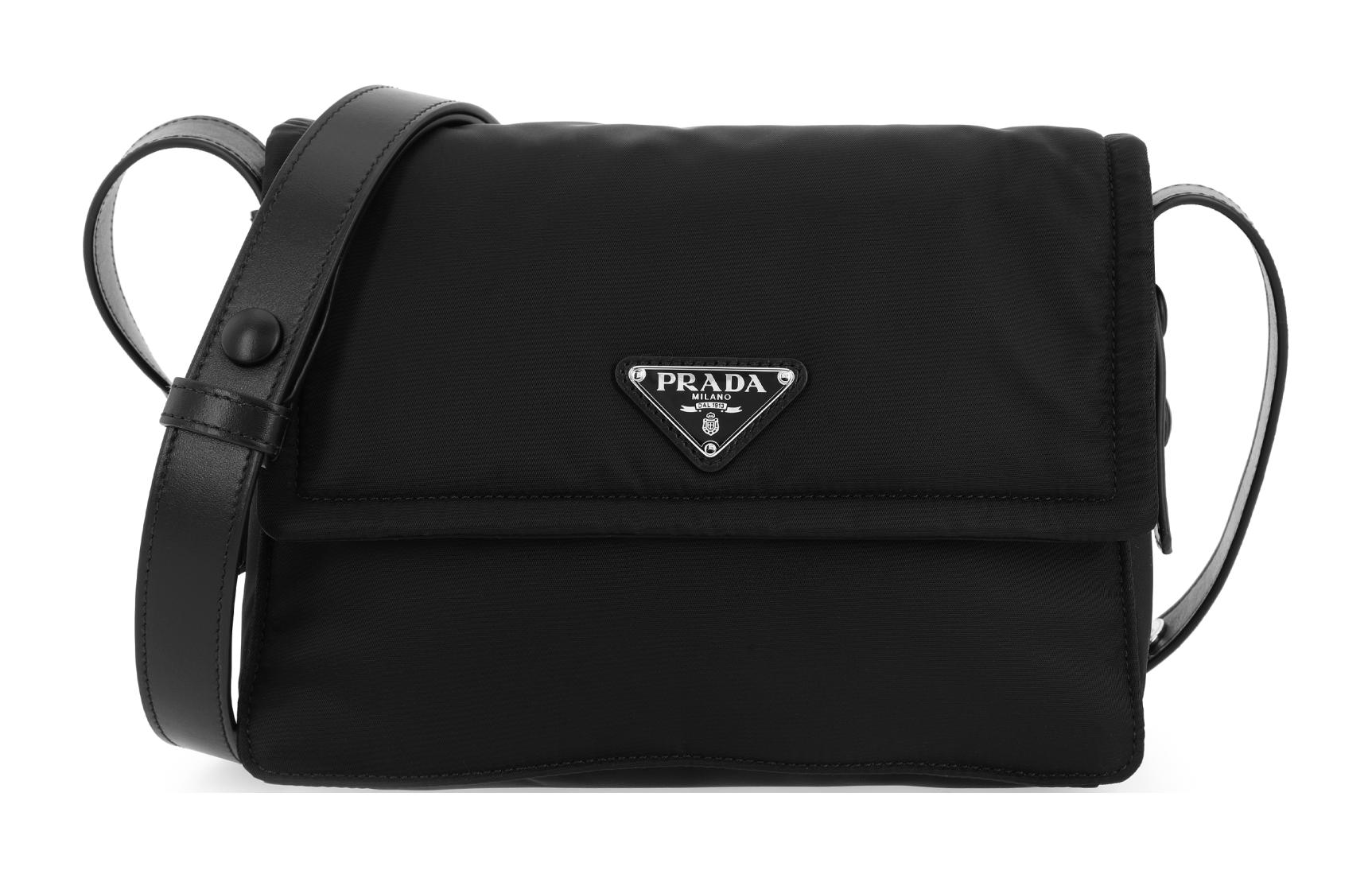 Сумка-мессенджер Cini Re Nylon Recycled Nylon с кожаными вставками, через плечо, кросс-боди Trumpets Женская Черная PRADA
Сумка-мессенджер Cini Re Nylon Recycled Nylon с кожаными вставками, через плечо, кросс-боди Trumpets Женская Черная PRADA