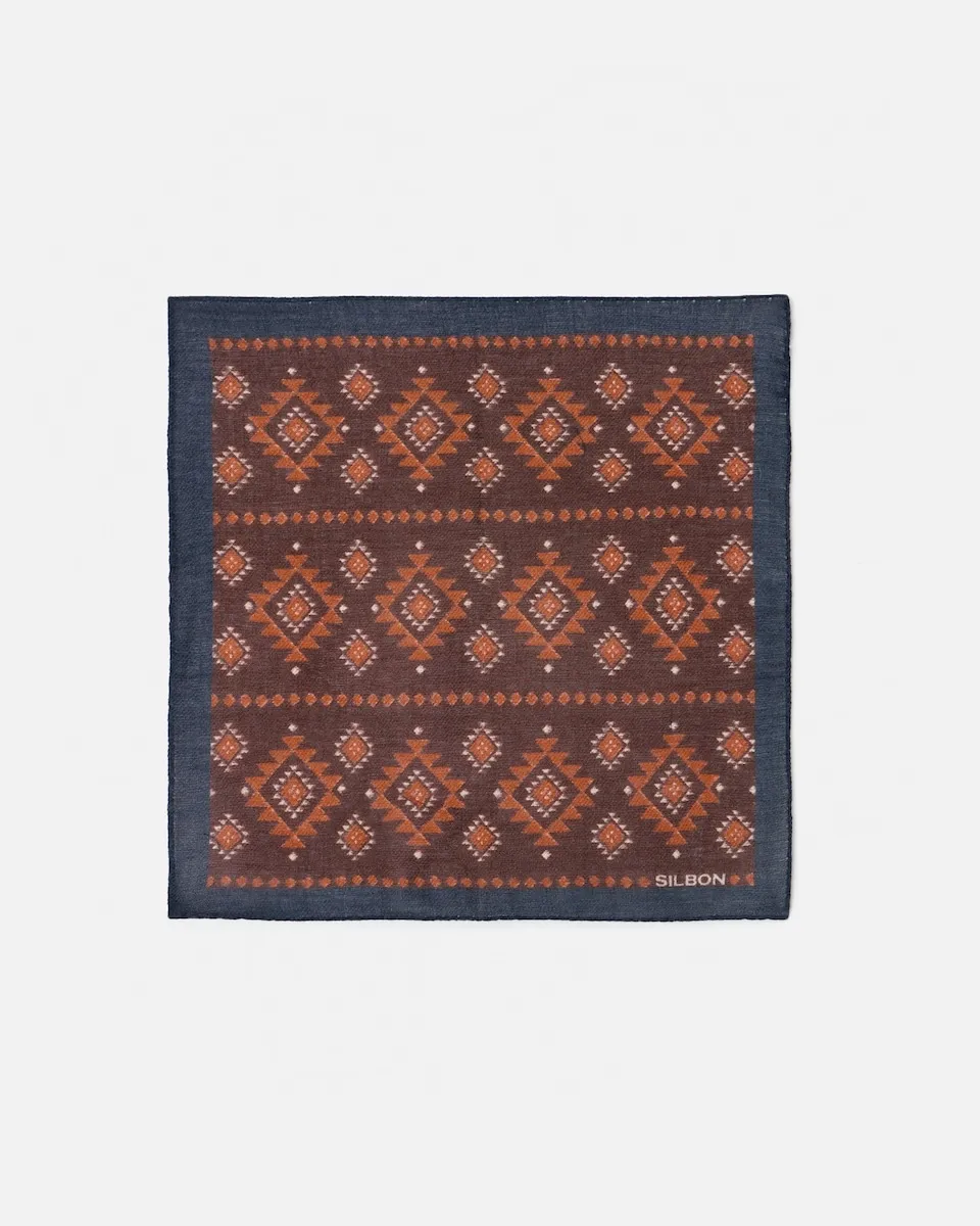 Мужской платок этнические ромбы цвета Silbon
Мужской платок этнические ромбы цвета Silbon