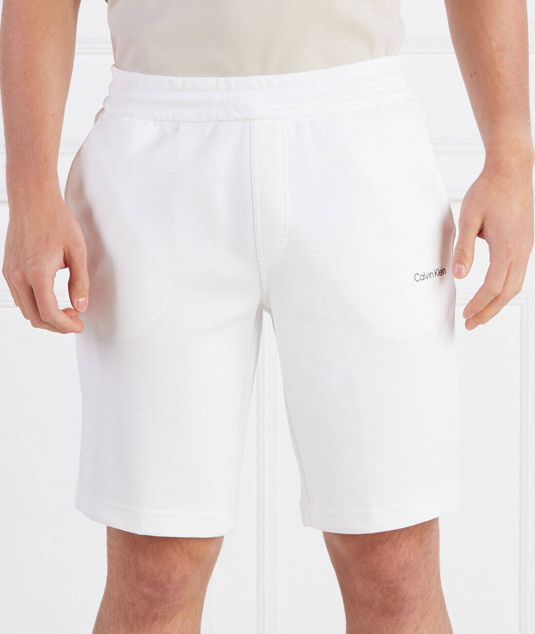 Спортивные шорты Calvin Klein Regular Fit, белый
Спортивные шорты Calvin Klein Regular Fit, белый