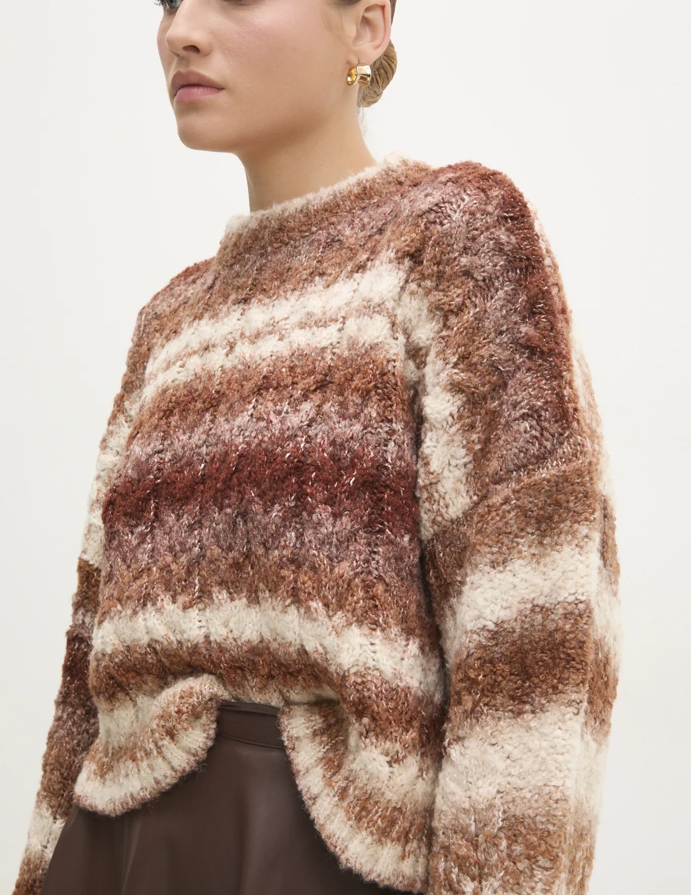 Свитер из смесовой шерсти Answear Lab, коричневый
Свитер из смесовой шерсти Answear Lab, коричневый