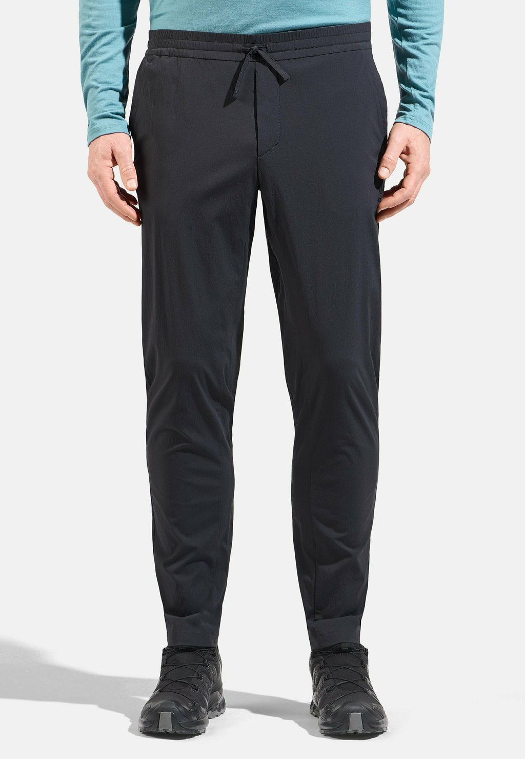 Спортивные штаны ESSENTIAL ODLO, черный
Спортивные штаны ESSENTIAL ODLO, черный