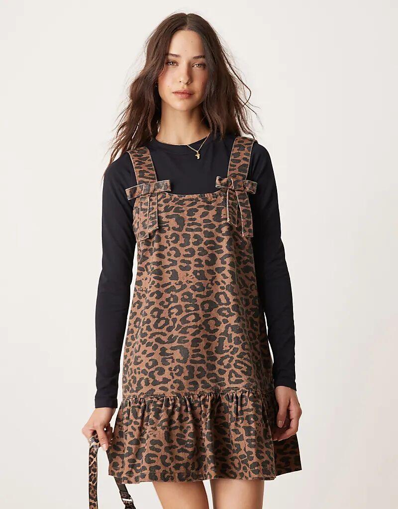 Леопардовый принт джинсовое платье pinny коричневого цвета Neon Rose
Леопардовый принт джинсовое платье pinny коричневого цвета Neon Rose