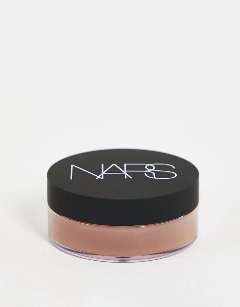 NARS – Светоотражающая рассыпчатая пудра для фиксации
NARS – Светоотражающая рассыпчатая пудра для фиксации