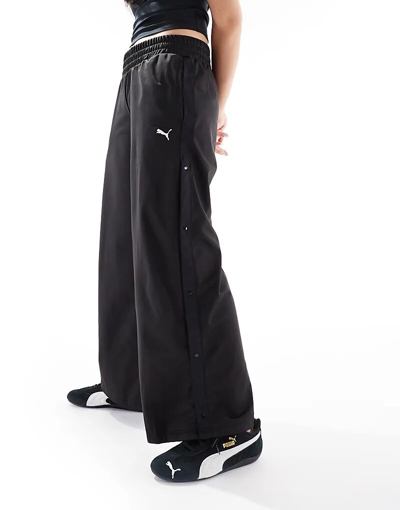 Брюки Puma Wardrobe ess с низкой талией и кнопками черного цвета
Брюки Puma Wardrobe ess с низкой талией и кнопками черного цвета