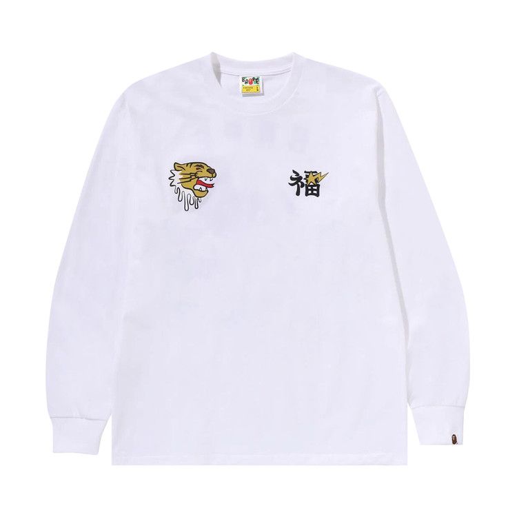 Футболка BAPE Souvenir Graphic Long-Sleeve Tee, White
Футболка BAPE Souvenir Graphic Long-Sleeve Tee, White