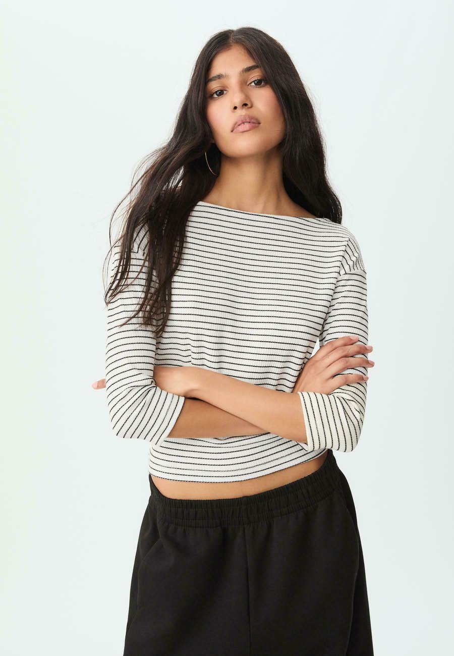 Топ Stradivarius MULTI-WAY STRIPED, Mottled Grey
Топ Stradivarius MULTI-WAY STRIPED, Mottled Grey