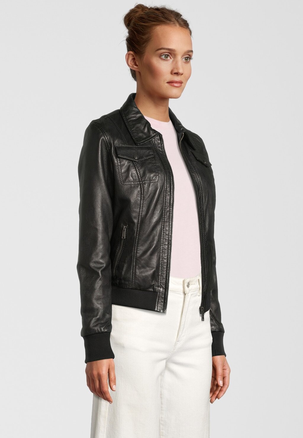 Кожаная куртка MIT HEMDKRAGEN H.I.S, черный
Кожаная куртка MIT HEMDKRAGEN H.I.S, черный