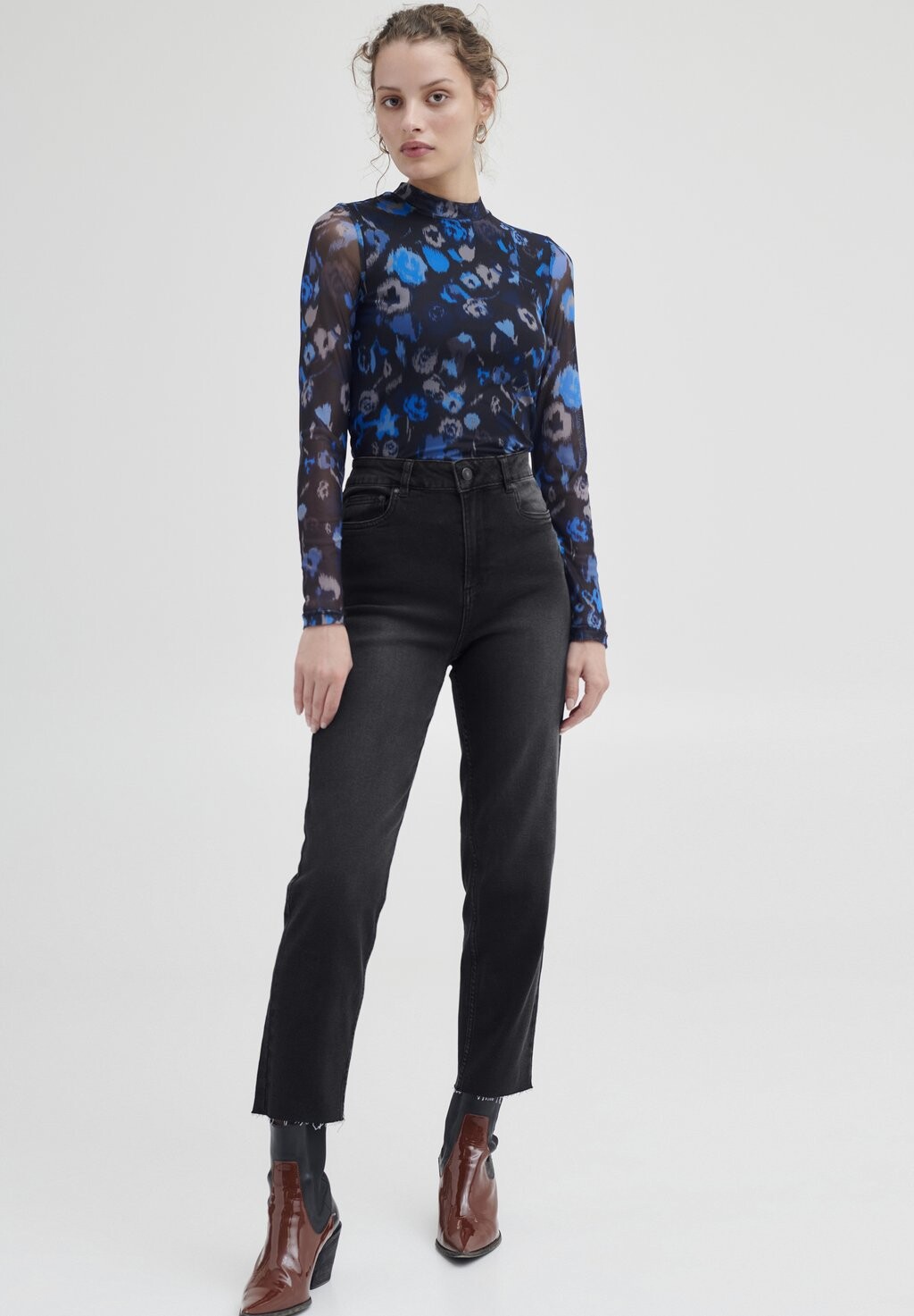 Джинсы прямого кроя b.young
Джинсы прямого кроя b.young