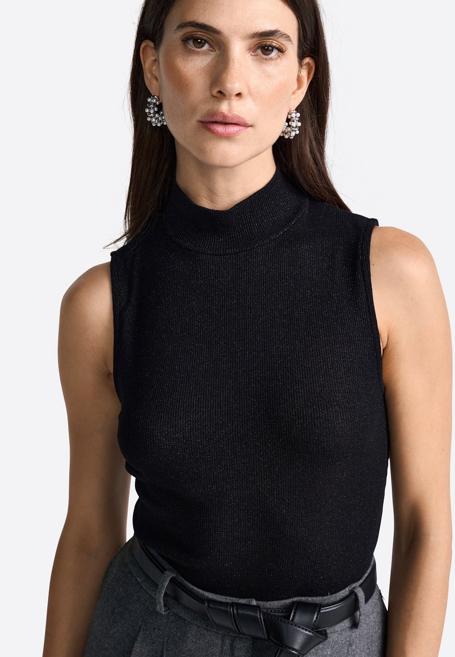 Топ Rich & Royal Top, Black
Топ Rich & Royal Top, Black