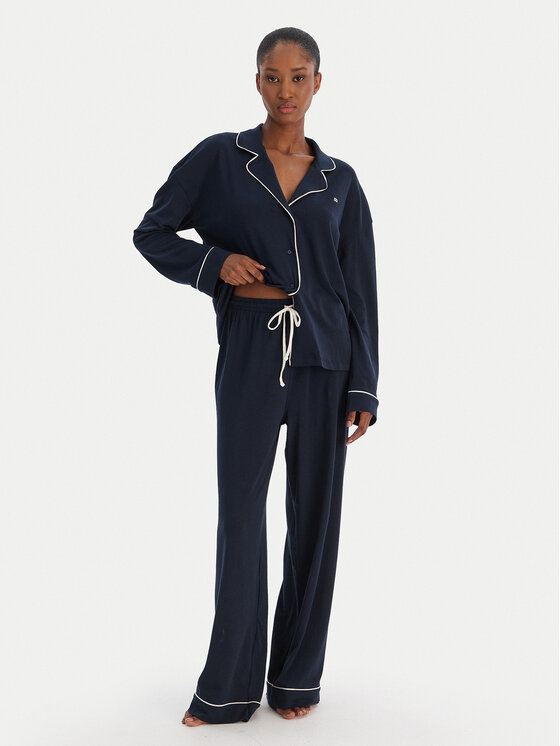 Пижама relaxed fit UW0UW06142 Tommy Hilfiger, синий
Пижама relaxed fit UW0UW06142 Tommy Hilfiger, синий