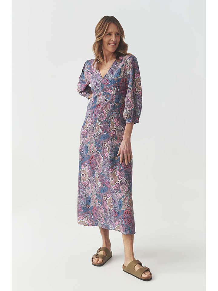 TATUUM Платье сине-розового цвета
TATUUM Платье сине-розового цвета