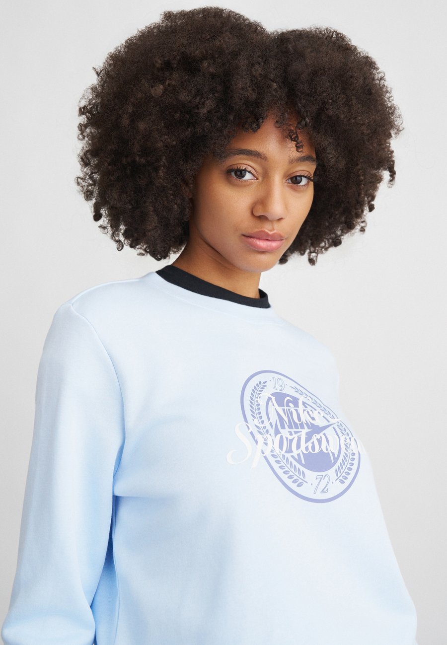 Толстовка Nike Sportswear CLUB CREW, Celestine Blue/White/Light Blue
Толстовка Nike Sportswear CLUB CREW, Celestine Blue/White/Light Blue