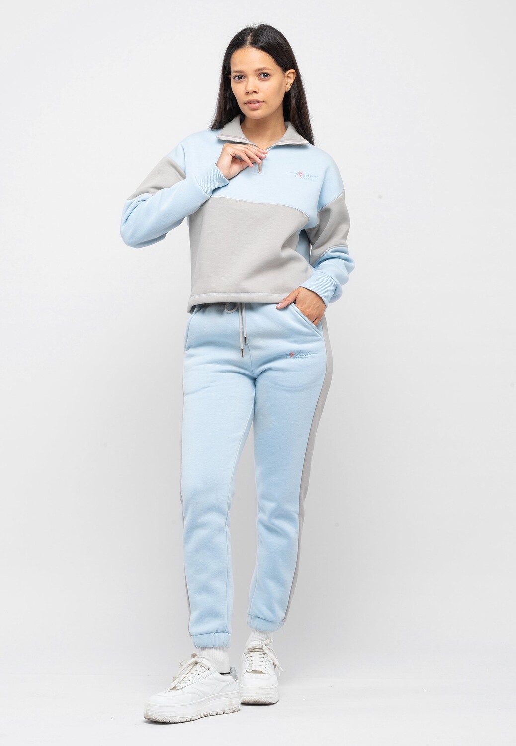 Спортивный костюм tom barron с полумолнией и цветочной вышивкой Tom_Barron, синий
Спортивный костюм tom barron с полумолнией и цветочной вышивкой Tom_Barron, синий