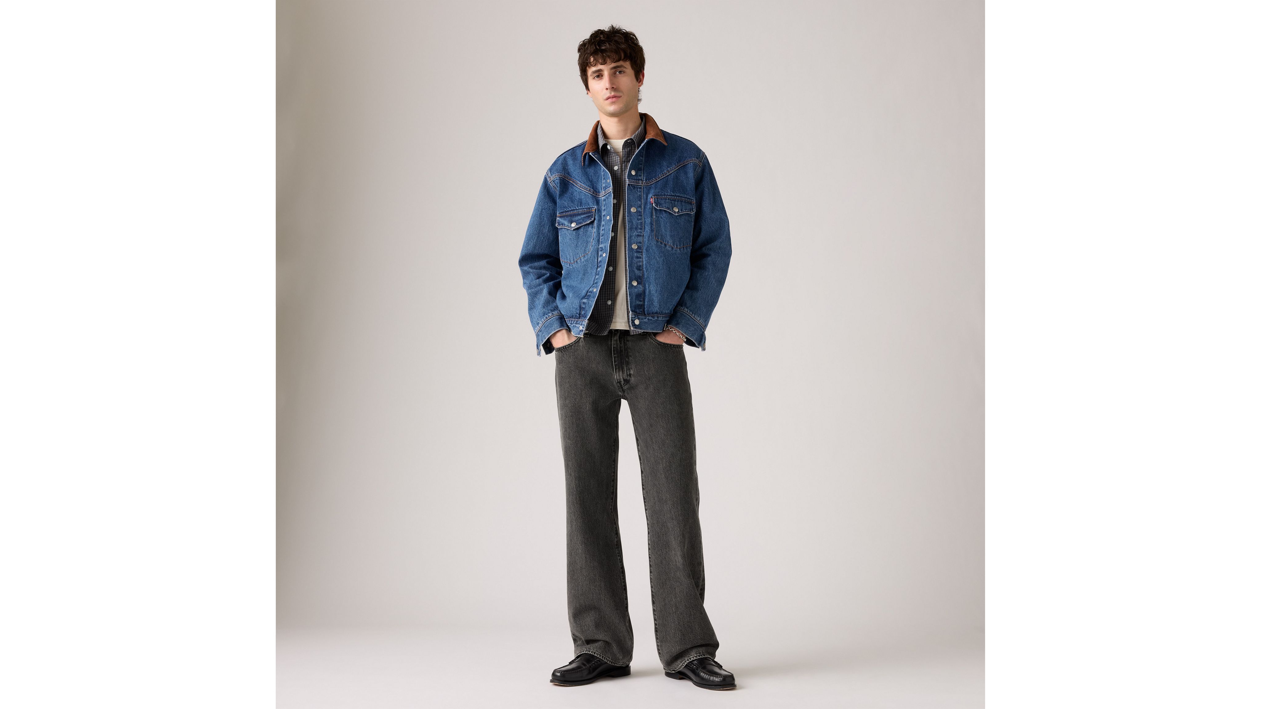 567 Свободные расклешенные мужские джинсы Levi's, Goodbye Darling - Black
567 Свободные расклешенные мужские джинсы Levi's, Goodbye Darling - Black