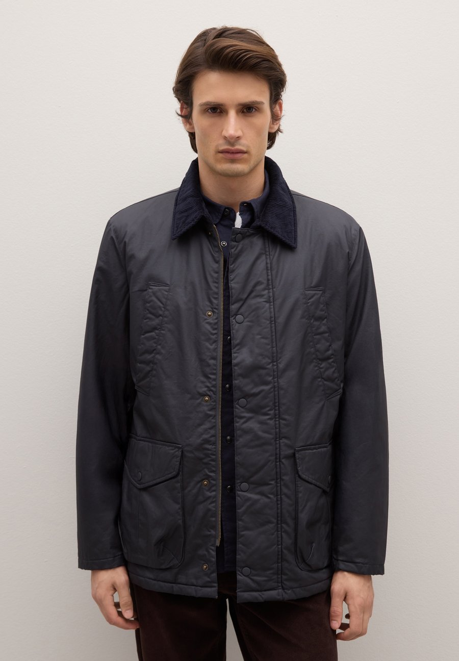 Куртка PIOMBO WITH ZIP AND BUTTONS, Dark Blue
Куртка PIOMBO WITH ZIP AND BUTTONS, Dark Blue