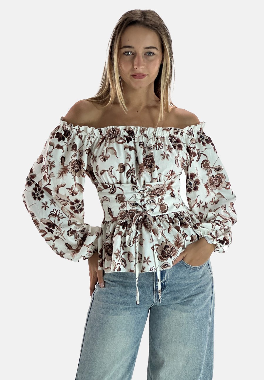 Блуза Elara Blouse, Braun/Brown
Блуза Elara Blouse, Braun/Brown