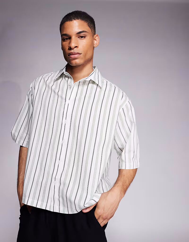 Рубашка свободного кроя ASOS DESIGN в белую и зеленую полоску
Рубашка свободного кроя ASOS DESIGN в белую и зеленую полоску