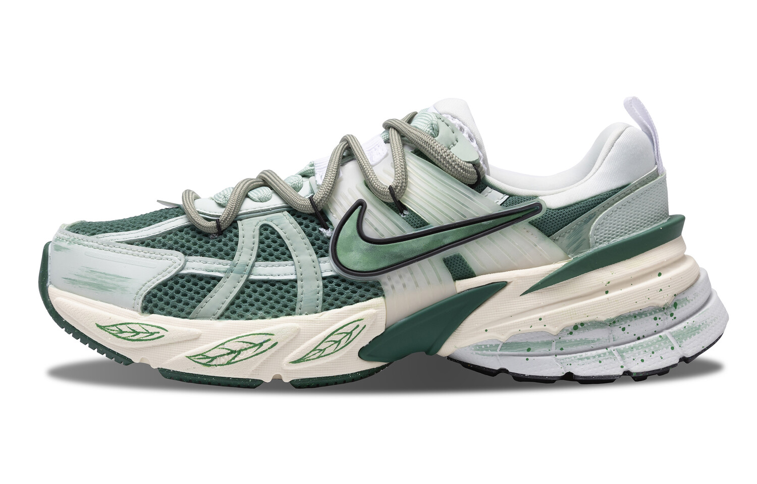 Кроссовки для бега V2K Run женские с низким верхом, зеленые/белые Nike 
Кроссовки для бега V2K Run женские с низким верхом, зеленые/белые Nike
