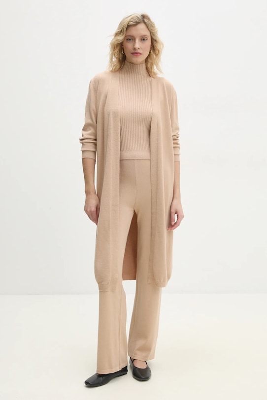 Брюки, топ и кардиган Answear.Lab, бежевый
Брюки, топ и кардиган Answear.Lab, бежевый