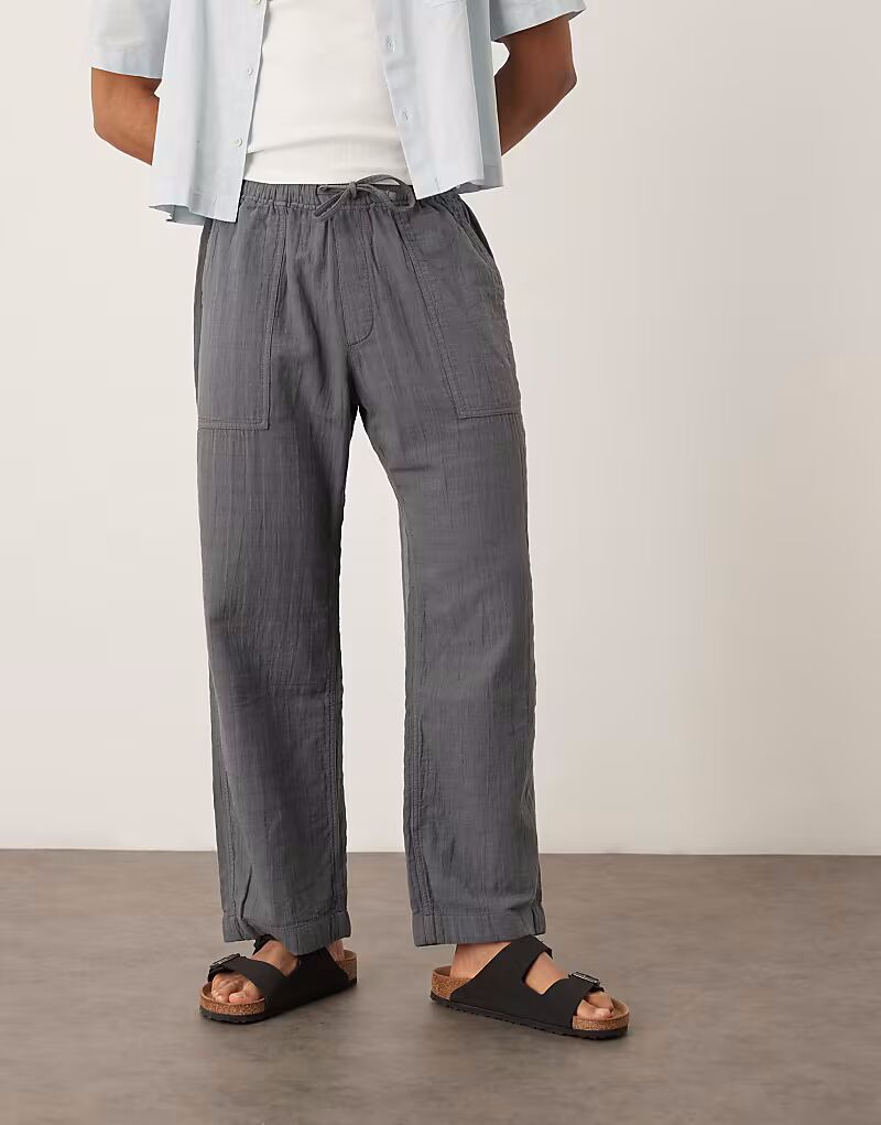 Брюки мешковатые, надеваемые через голову, с текстурой, серого цвета от Abercrombie & Fitch
Брюки мешковатые, надеваемые через голову, с текстурой, серого цвета от Abercrombie & Fitch