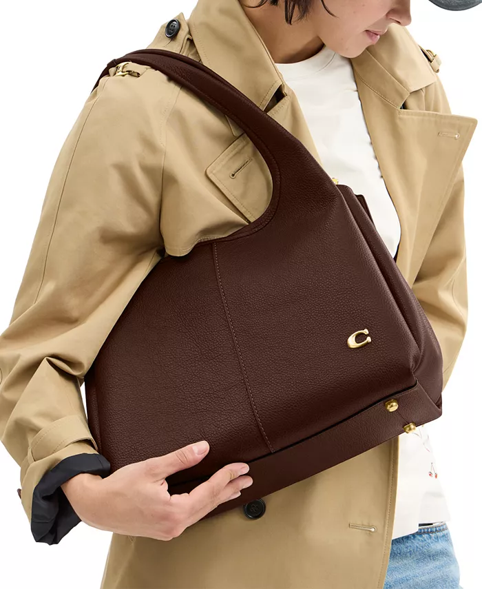 Средняя плечевая сумка из полированной кожи Lana Polished Pebble COACH, коричневый
Средняя плечевая сумка из полированной кожи Lana Polished Pebble COACH, коричневый