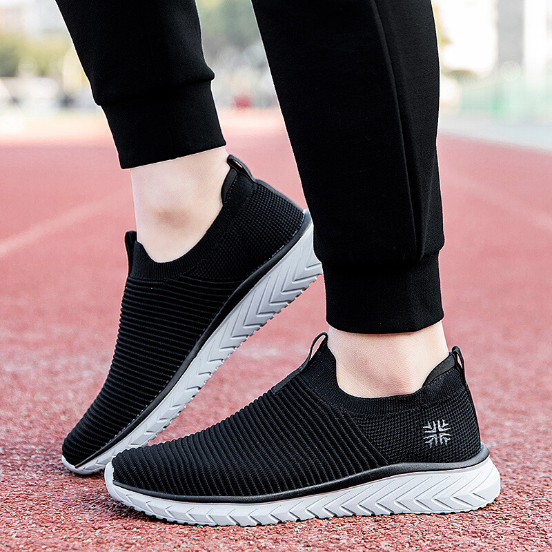 Кроссовки мужские Lifestyle Shoes Men Low-Top Rongshi, черный
Кроссовки мужские Lifestyle Shoes Men Low-Top Rongshi, черный