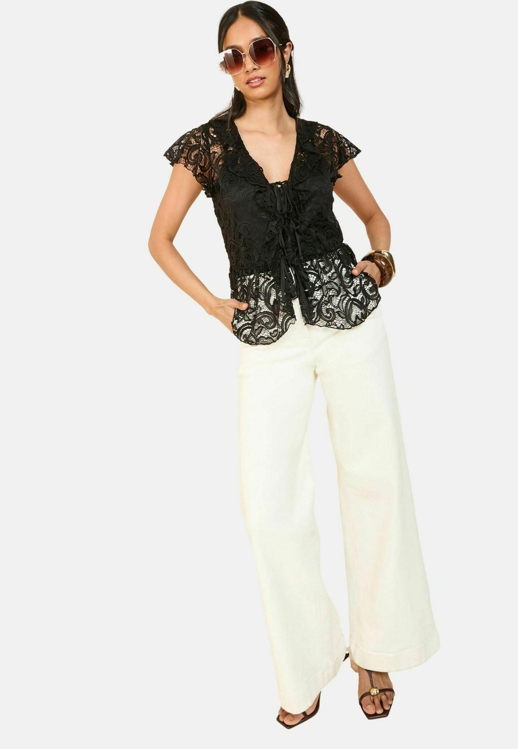 Блуза Friends Like These, черный
Блуза Friends Like These, черный