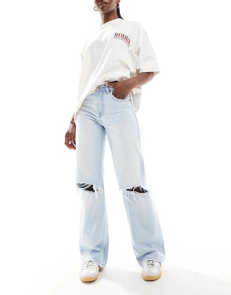 Джинсы прямого кроя D92 с рваными краями светло-голубого цвета Stradivarius
Джинсы прямого кроя D92 с рваными краями светло-голубого цвета Stradivarius