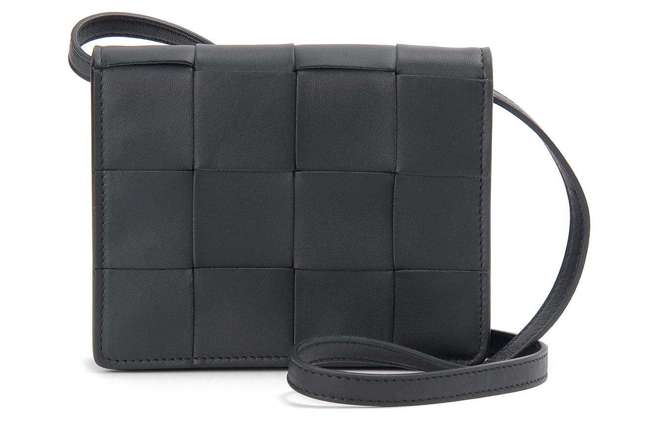 Кожаная мини-сумка через плечо унисекс черная Bottega Veneta
Кожаная мини-сумка через плечо унисекс черная Bottega Veneta