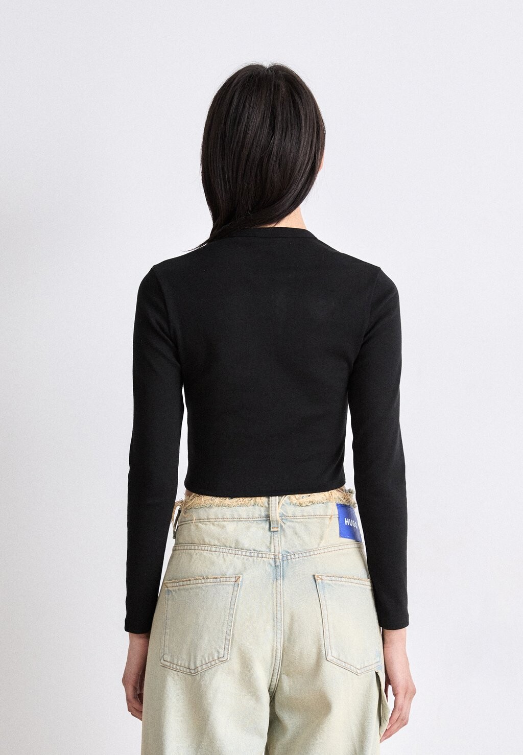 Топ с длинными рукавами DAFILOMENA HUGO, черный
Топ с длинными рукавами DAFILOMENA HUGO, черный