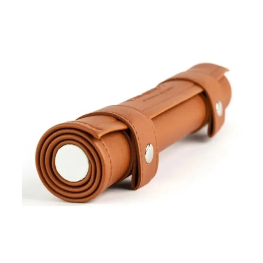 Свиток для игры в кости — кожа, Dice Trays & Accessories (Metallic Dice Games)
Свиток для игры в кости — кожа, Dice Trays & Accessories (Metallic Dice Games)