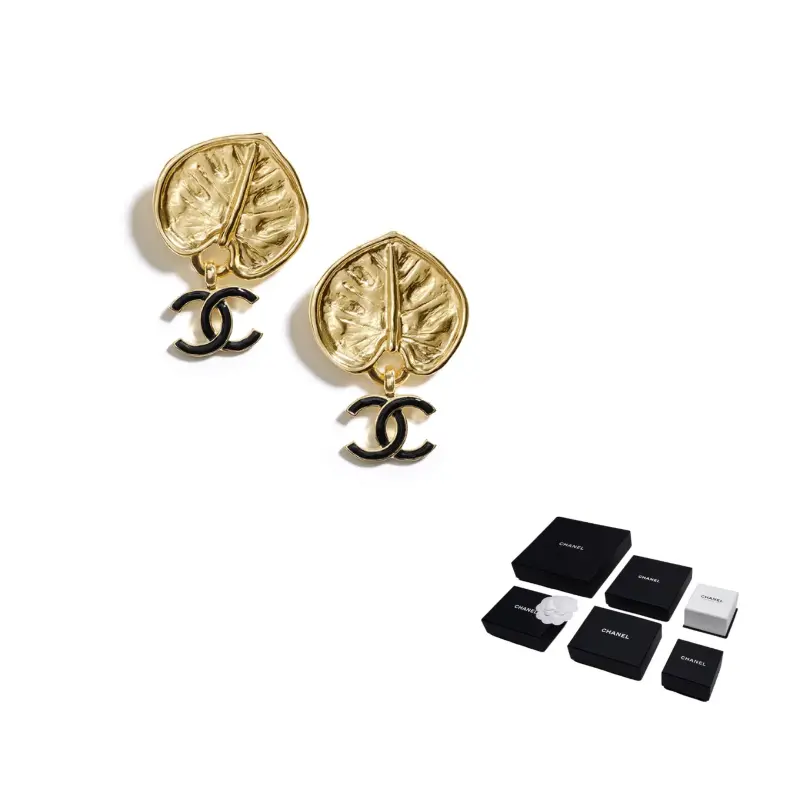 CHANEL Металлические серьги Women's Gold
CHANEL Металлические серьги Women's Gold