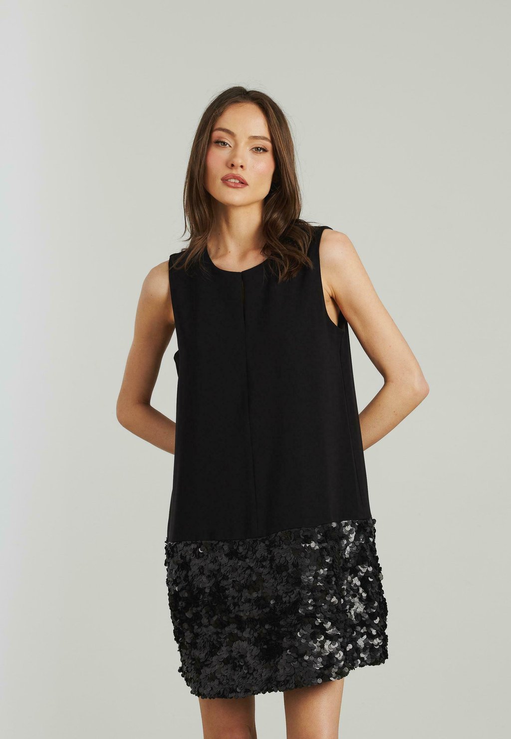 Коктейльное/вечернее платье ESTRUCTURA COMBINADO Alma en Pena, черный
Коктейльное/вечернее платье ESTRUCTURA COMBINADO Alma en Pena, черный