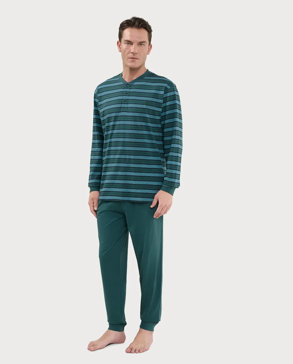 Длинная пижама из трикотажа с застежкой для мужчин El Búho Nocturno, зеленый
Длинная пижама из трикотажа с застежкой для мужчин El Búho Nocturno, зеленый