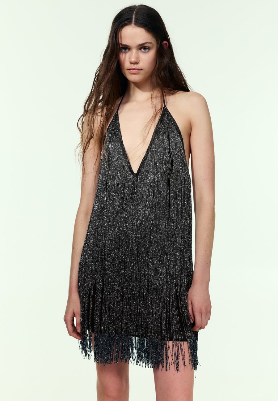 Платье PULL&BEAR SHORT HALTER WITH FRINGES, Silver-Coloured
Платье PULL&BEAR SHORT HALTER WITH FRINGES, Silver-Coloured
