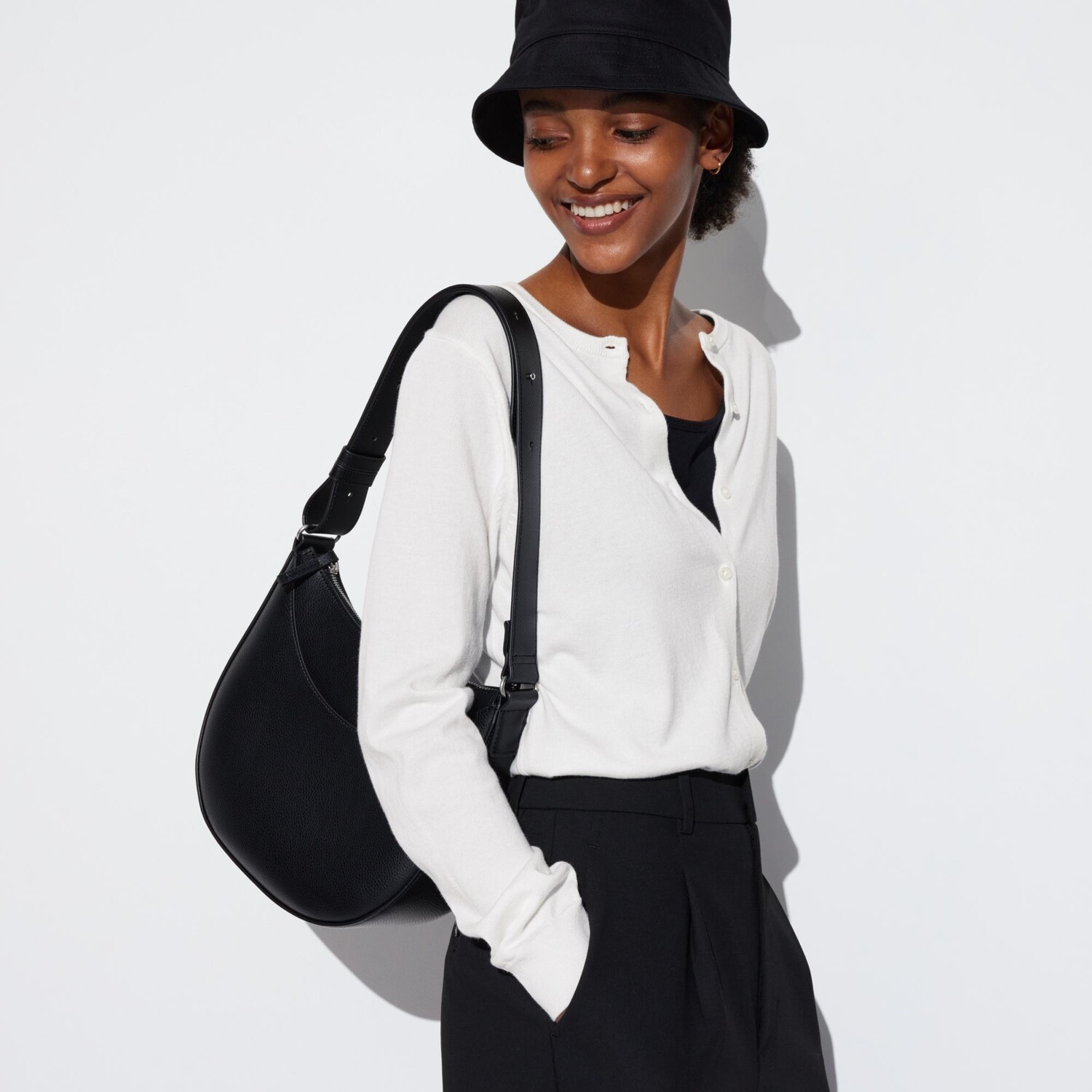 Кардиган Uniqlo женский с длинными рукавами, молочный
Кардиган Uniqlo женский с длинными рукавами, молочный