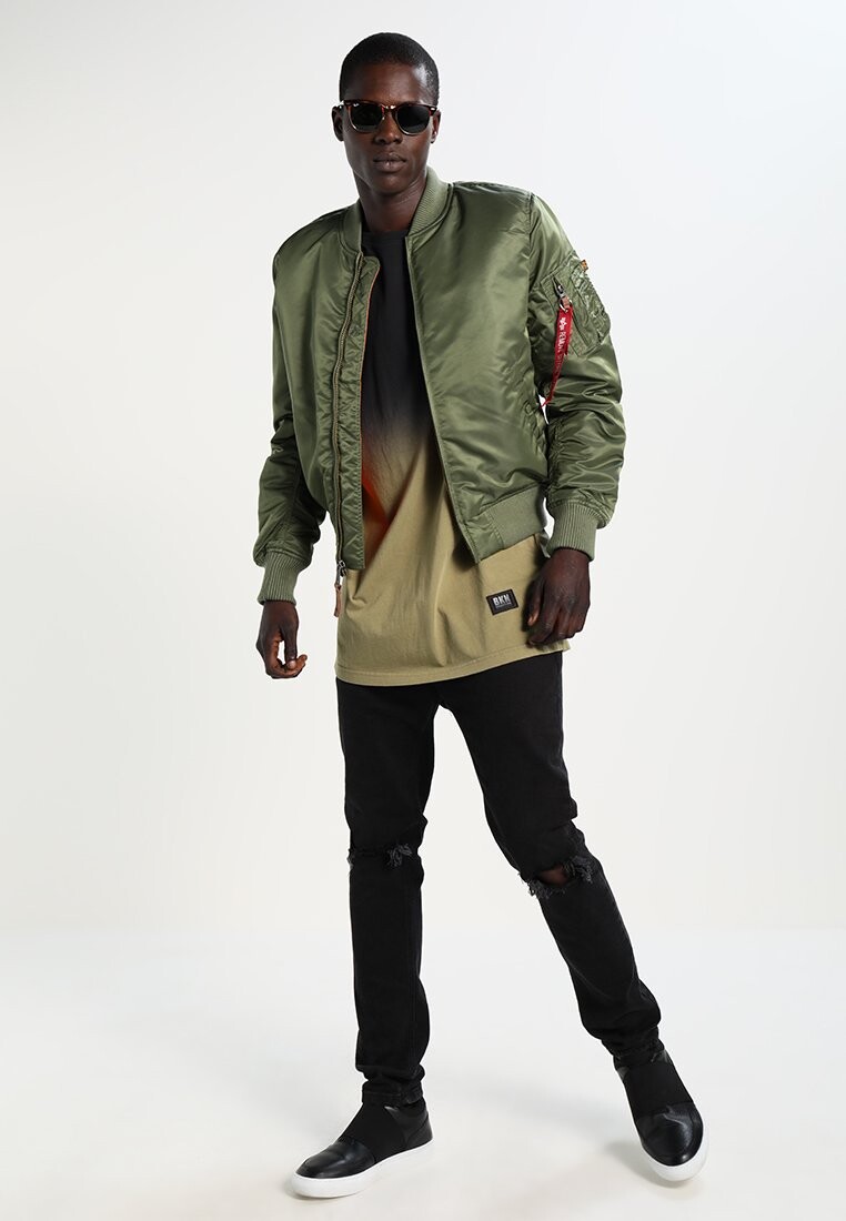 Куртка-бомбер Ma-1 Vf 59 Alpha Industries, зеленая, Зеленый, Куртка-бомбер Ma-1 Vf 59 Alpha Industries, зеленая
Куртка-бомбер Ma-1 Vf 59 Alpha Industries, зеленая, Зеленый, Куртка-бомбер Ma-1 Vf 59 Alpha Industries, зеленая