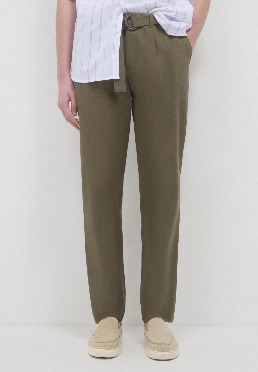 Чиносы FUSCIACCA Calliope, темно-зеленый
Чиносы FUSCIACCA Calliope, темно-зеленый